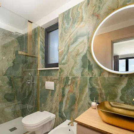 Luxurious In Trget