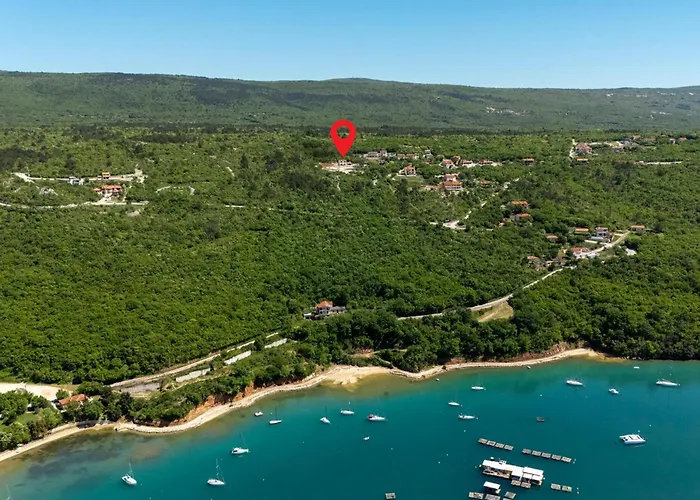 Semesterbostad Beautiful In *